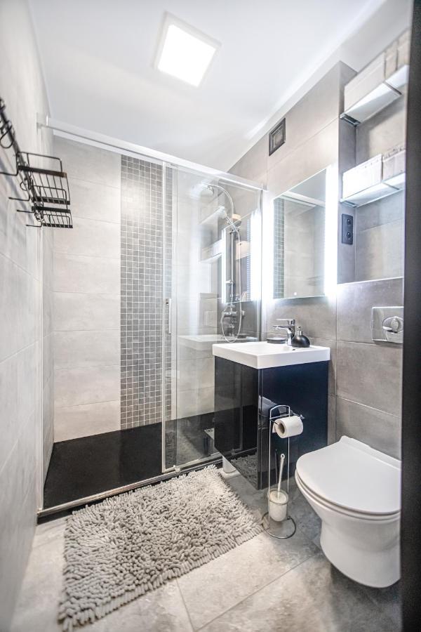 Charming Apt Next To Lazienki Park And City Center Varsóvia Exterior foto
